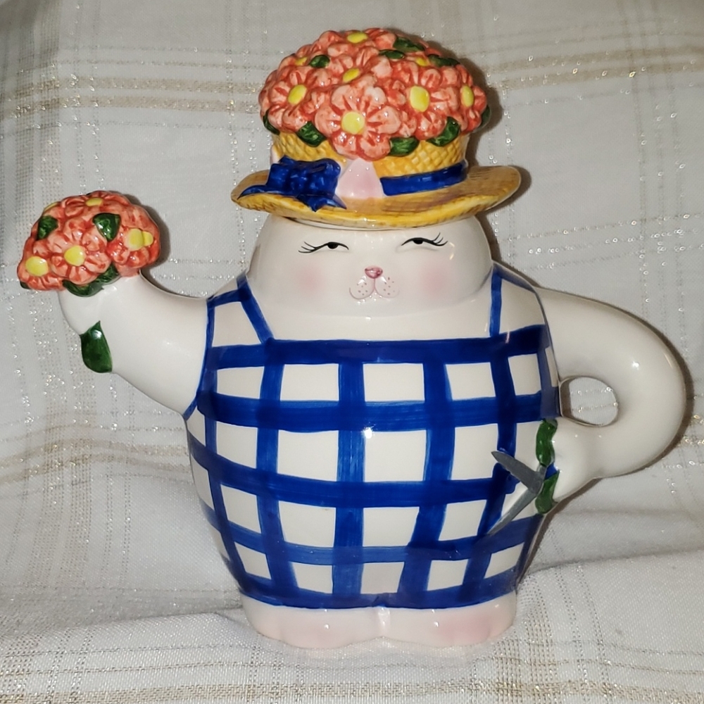 Clay Art Bloomin Cat Tea Pot